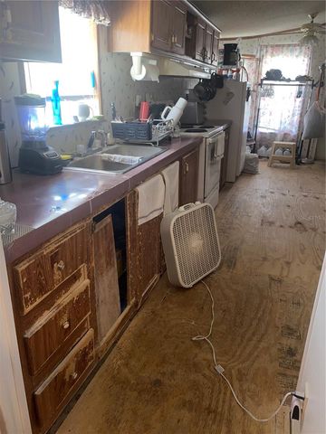 5820 NW 160TH STREET, Reddick, FL 32686