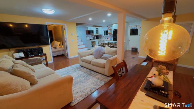 54 Mountain Road, Woodbury, CT 06798