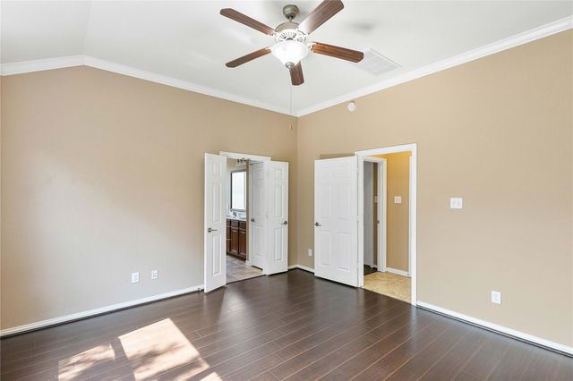 13814 Mckinney Creek Lane, Houston, TX 77044