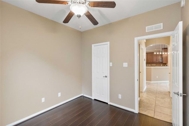 13814 Mckinney Creek Lane, Houston, TX 77044