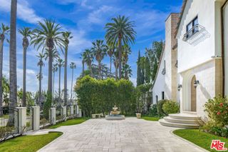 607 N Hillcrest Road, Beverly Hills, CA 90210