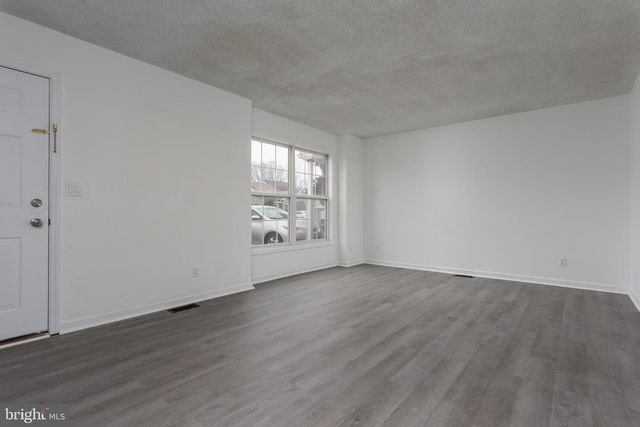 40 JOHNS DR, Enola, PA 17025