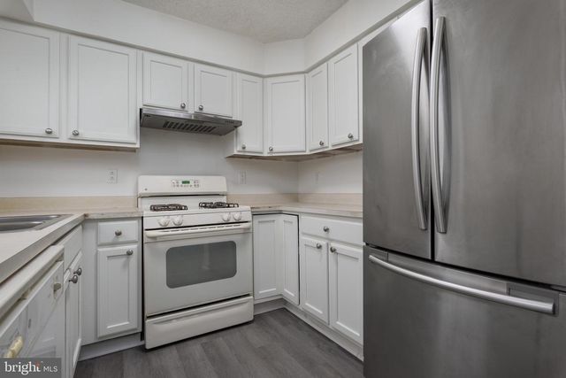 40 JOHNS DR, Enola, PA 17025