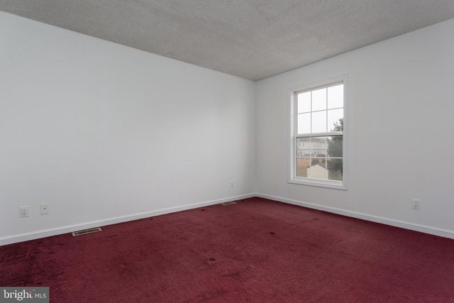 40 JOHNS DR, Enola, PA 17025