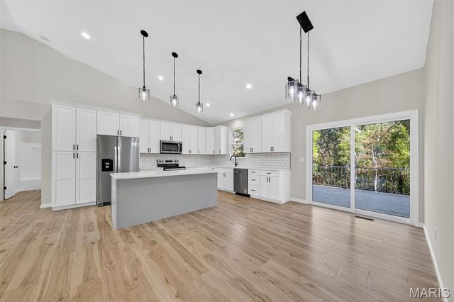 108 Hickory Heits Court, Moscow Mills, MO 63362