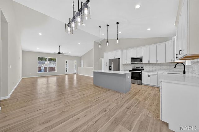 108 Hickory Heits Court, Moscow Mills, MO 63362