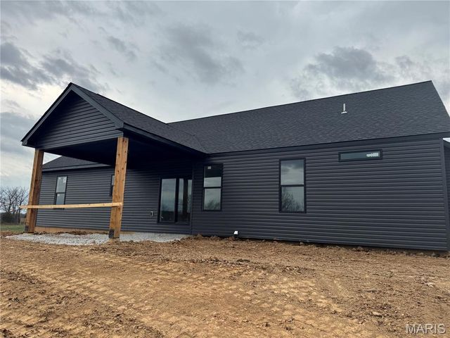 108 Hickory Heits Court, Moscow Mills, MO 63362