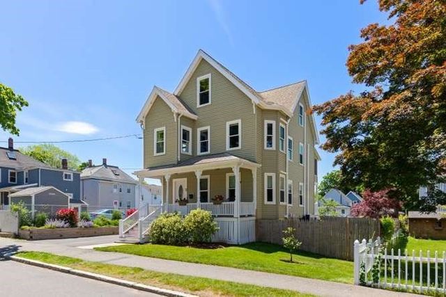 32 Sanford Street, Melrose, MA 02176