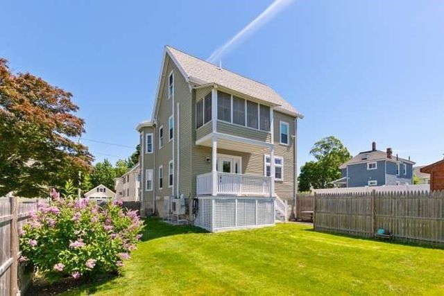 32 Sanford Street, Melrose, MA 02176
