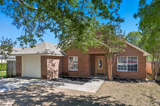 518 Leuty Street, Justin, TX 76247