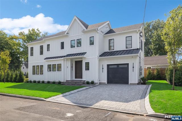 2 Pleasant Avenue, Tenafly, NJ 07670
