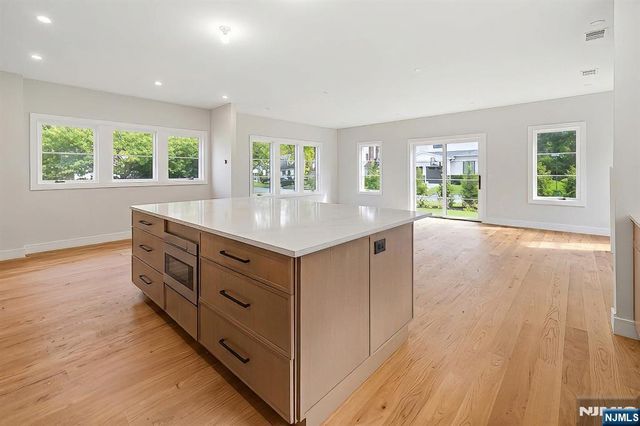 2 Pleasant Avenue, Tenafly, NJ 07670
