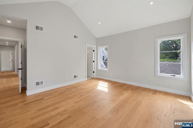 2 Pleasant Avenue, Tenafly, NJ 07670