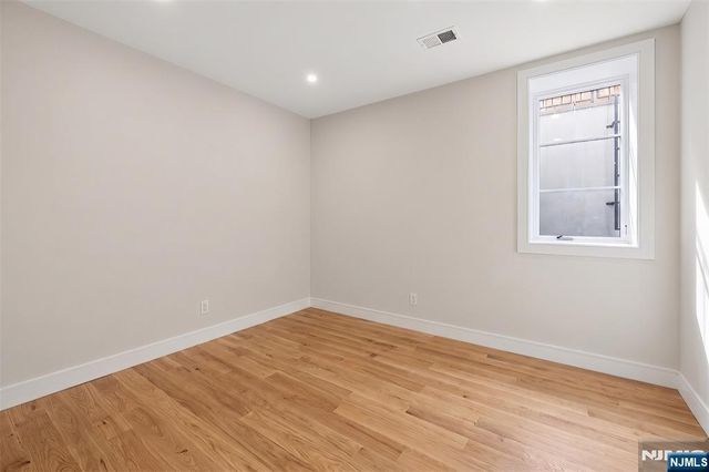 2 Pleasant Avenue, Tenafly, NJ 07670