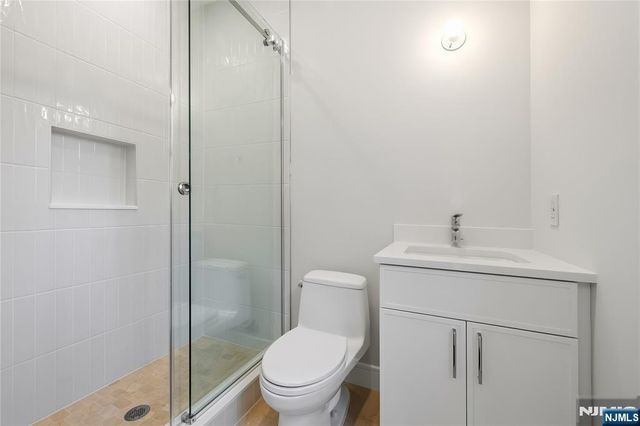 2 Pleasant Avenue, Tenafly, NJ 07670