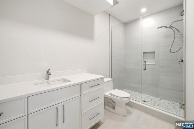 2 Pleasant Avenue, Tenafly, NJ 07670