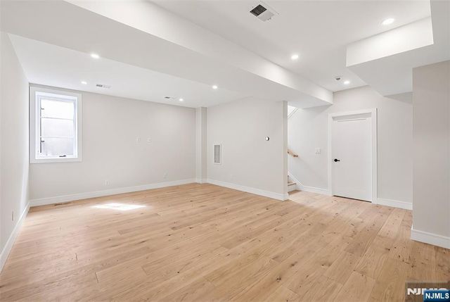 2 Pleasant Avenue, Tenafly, NJ 07670