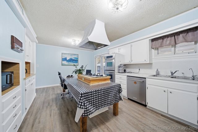 8402 S 67th West Avenue, Sapulpa, OK 74131