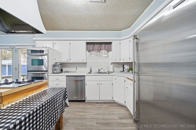 8402 S 67th West Avenue, Sapulpa, OK 74131