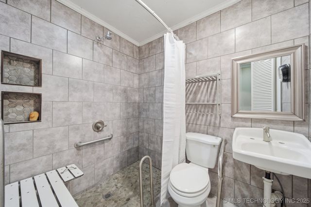 8402 S 67th West Avenue, Sapulpa, OK 74131