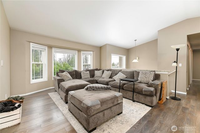 807 E Stanley Place, Granite Falls, WA 98252