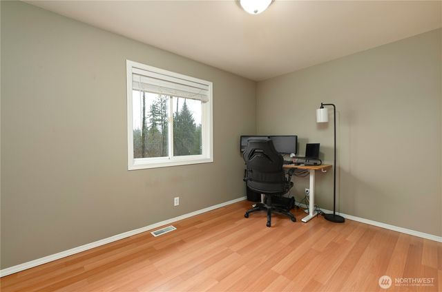 807 E Stanley Place, Granite Falls, WA 98252