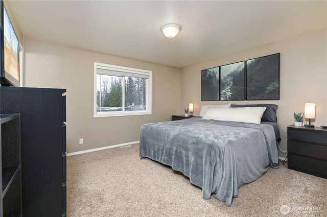 807 E Stanley Place, Granite Falls, WA 98252