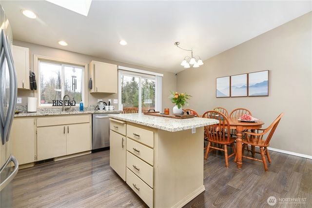 807 E Stanley Place, Granite Falls, WA 98252