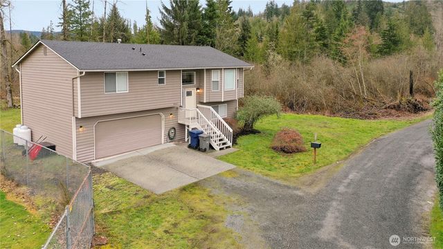 807 E Stanley Place, Granite Falls, WA 98252