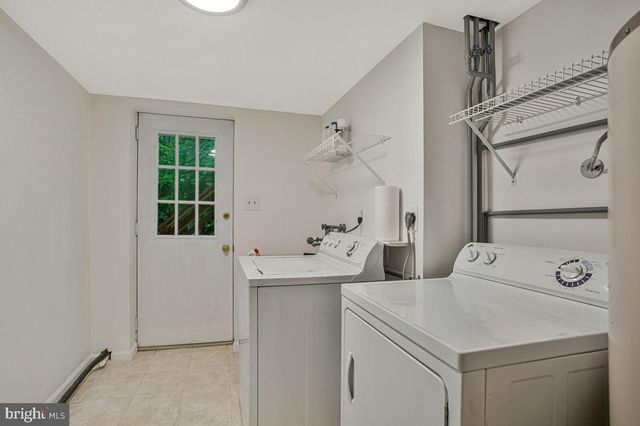 607 RIDGE DR, Annapolis, MD 21403