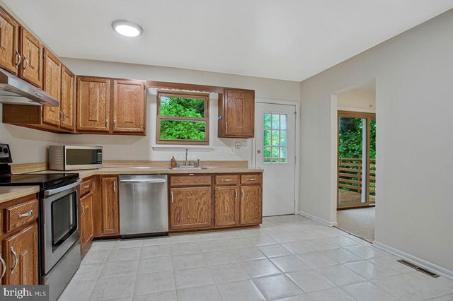 607 RIDGE DR, Annapolis, MD 21403