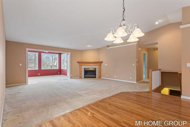 319 Winter Oak, Holland, MI 49424