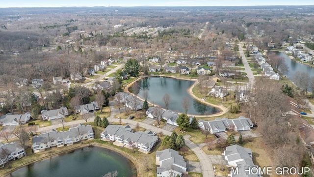 319 Winter Oak, Holland, MI 49424