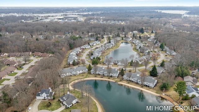 319 Winter Oak, Holland, MI 49424