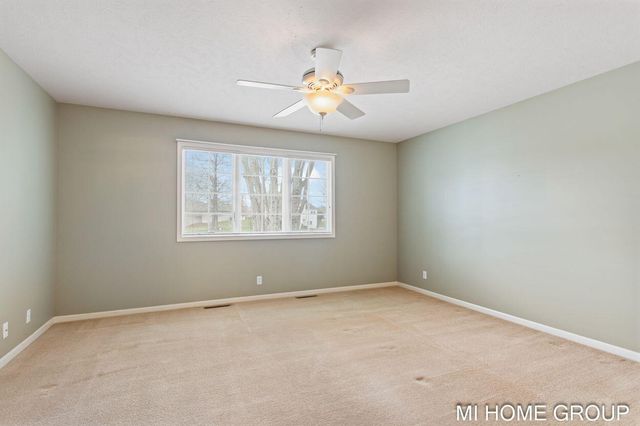 319 Winter Oak, Holland, MI 49424