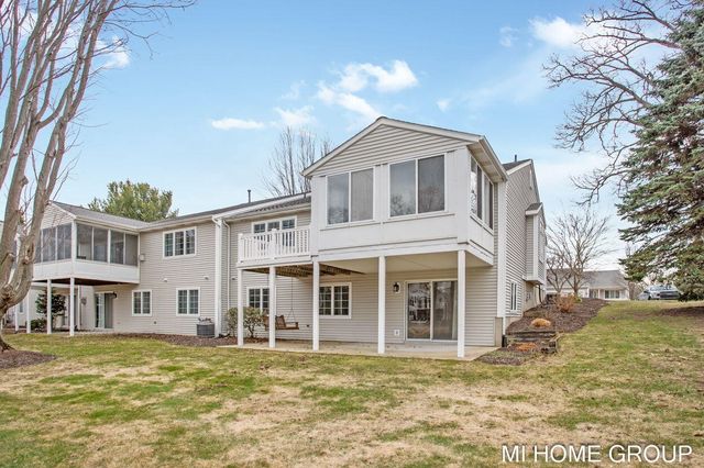 319 Winter Oak, Holland, MI 49424