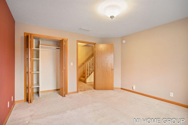 319 Winter Oak, Holland, MI 49424