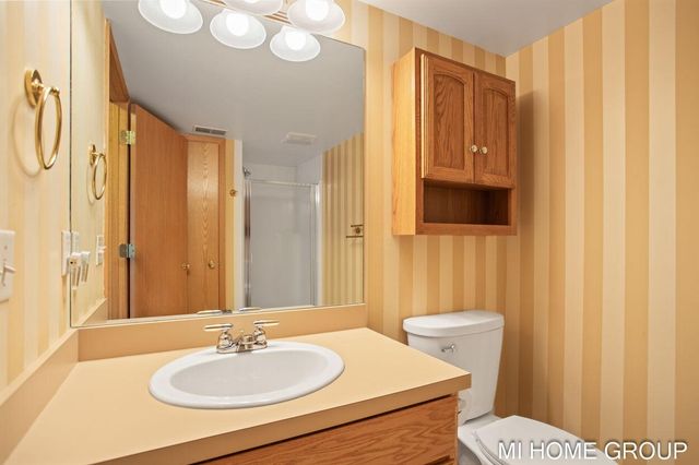 319 Winter Oak, Holland, MI 49424