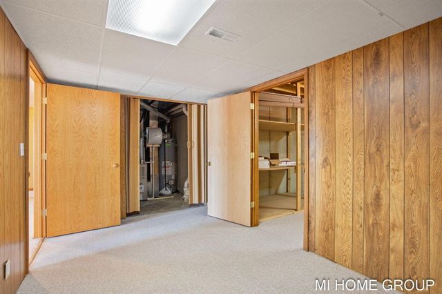 319 Winter Oak, Holland, MI 49424