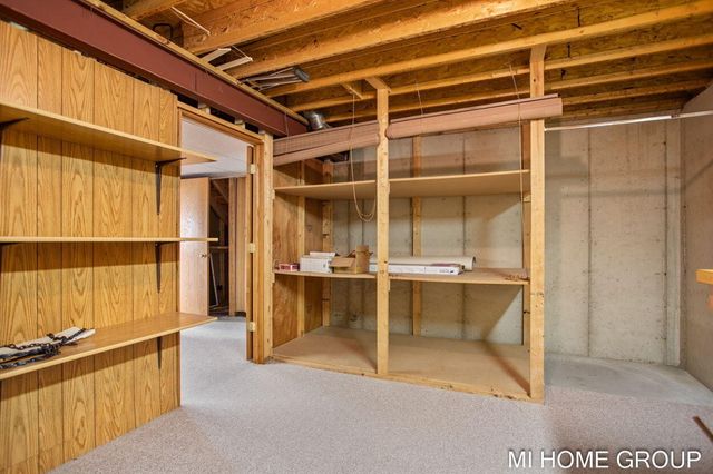 319 Winter Oak, Holland, MI 49424