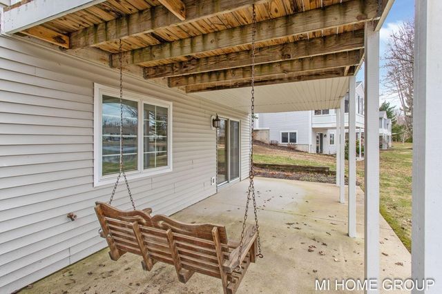 319 Winter Oak, Holland, MI 49424