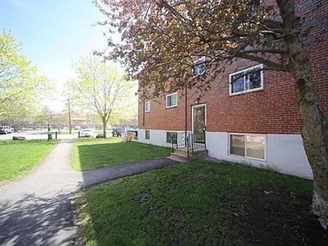 40 Bryon Rd 2, Boston, MA 02467