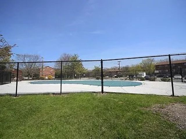 40 Bryon Rd 2, Boston, MA 02467