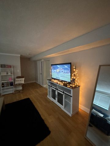40 Bryon Rd 2, Boston, MA 02467