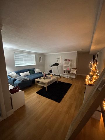 40 Bryon Rd 2, Boston, MA 02467