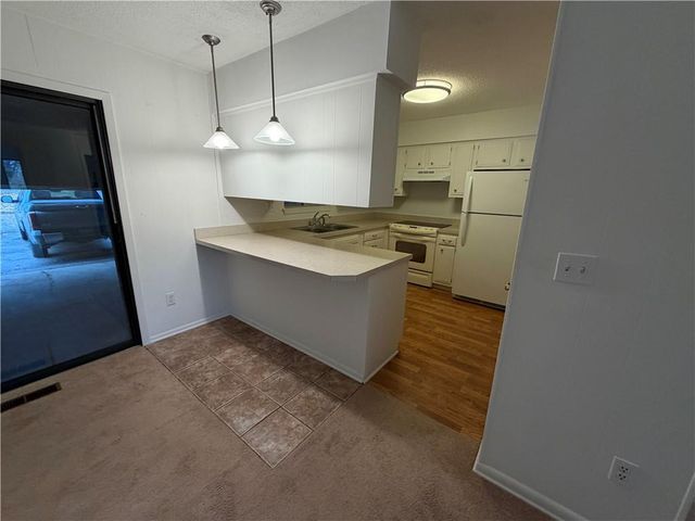 1333 N 77th Street, Kansas City, KS 66112