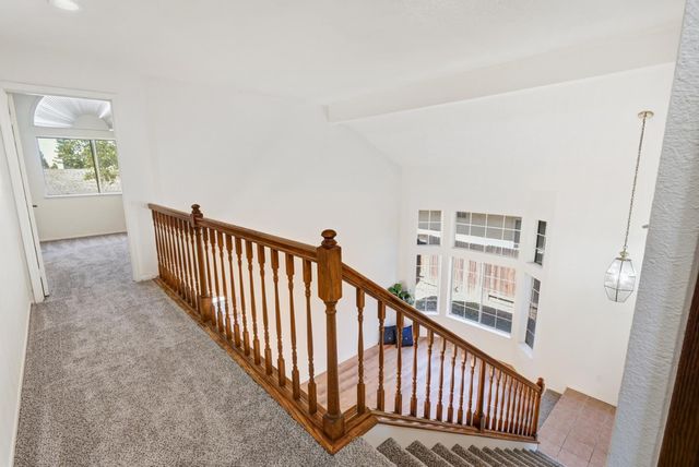 5209 Meadowland Way, Elk Grove, CA 95758