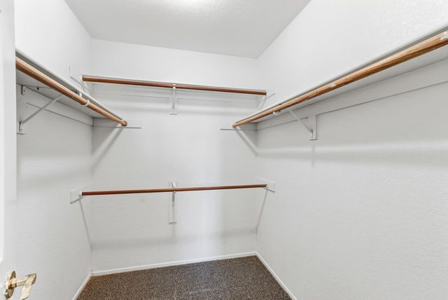 5209 Meadowland Way, Elk Grove, CA 95758