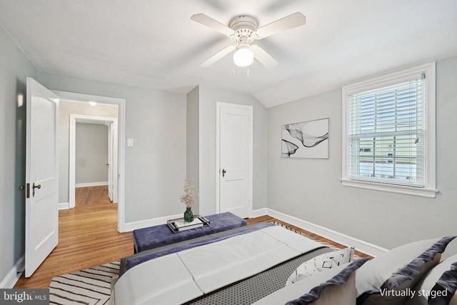 10 PICKWICK LN, Newtown Square, PA 19073