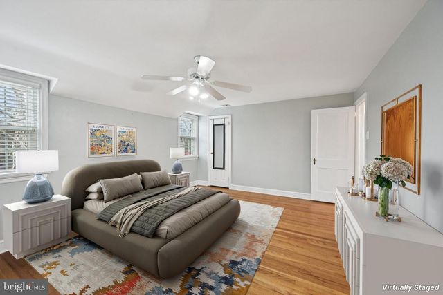 10 PICKWICK LN, Newtown Square, PA 19073